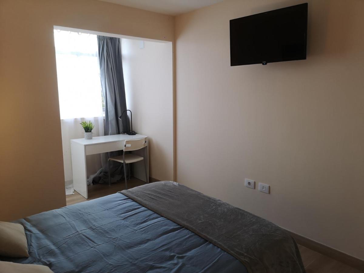 Hostal Mari En La Laguna, Alquiler Habitacion Privada En Hostal, 6 Habitaciones Cerca De La Universidad Y Aeropuerto Norte, 3 Banos Compartidos La Laguna  Exteriör bild