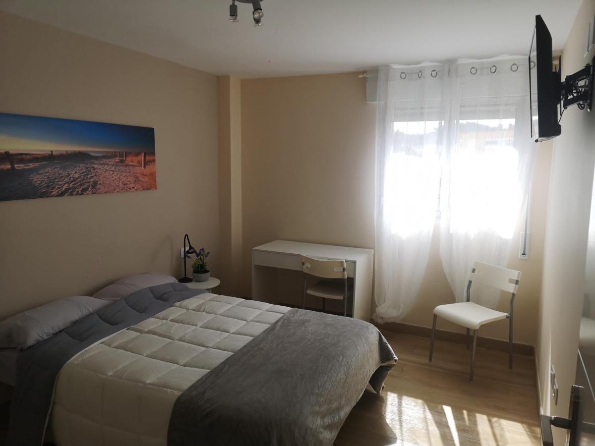 Hostal Mari En La Laguna, Alquiler Habitacion Privada En Hostal, 6 Habitaciones Cerca De La Universidad Y Aeropuerto Norte, 3 Banos Compartidos La Laguna  Exteriör bild