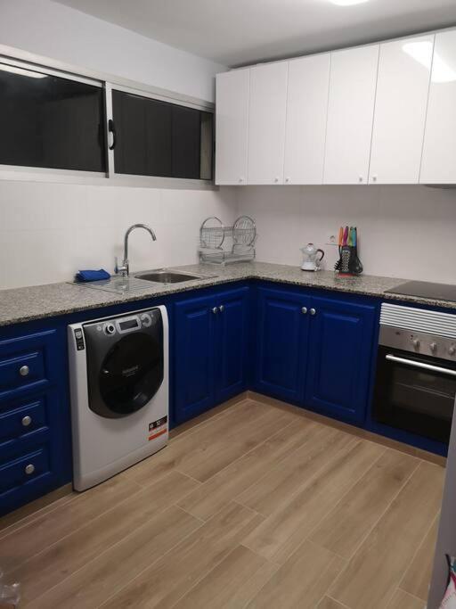 Hostal Mari En La Laguna, Alquiler Habitacion Privada En Hostal, 6 Habitaciones Cerca De La Universidad Y Aeropuerto Norte, 3 Banos Compartidos La Laguna  Exteriör bild